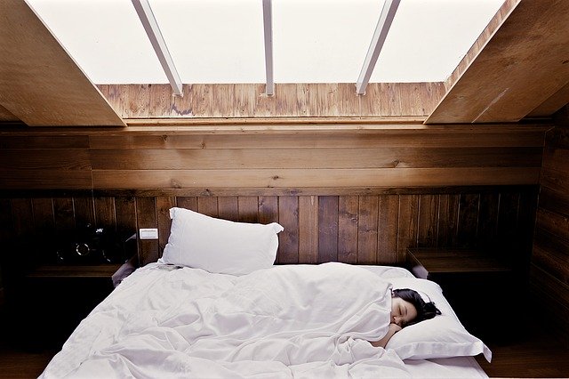 sleep deficit in adolescents
