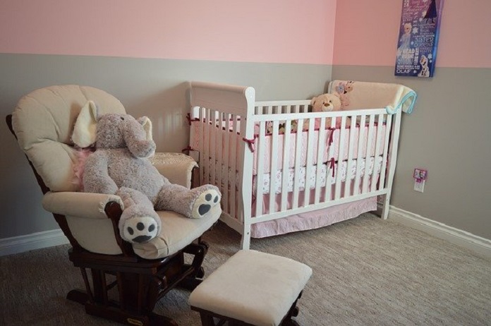 Baby bed best sale bumpers safety