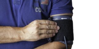 why measure blood pressure in both arms