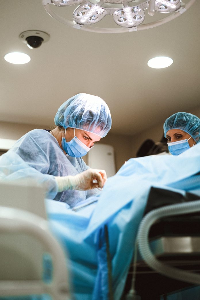 An image of a woman surgeon contributes to the diversity myth