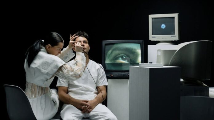 Are there stem cells in the retina? - Image by cottonbro studio from Pexels