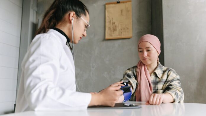 Gestational blood pressure readings predict hypertension - Image by Thirdman from Pexels