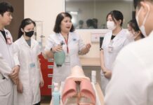 Augmented reality surgical training - Image by Duy Tân Đại học from Pexels