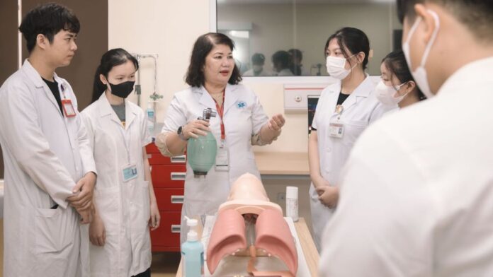 Augmented reality surgical training - Image by Duy Tân Đại học from Pexels