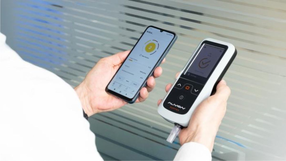 Smart Phone Acetone Breath Detector On the Way